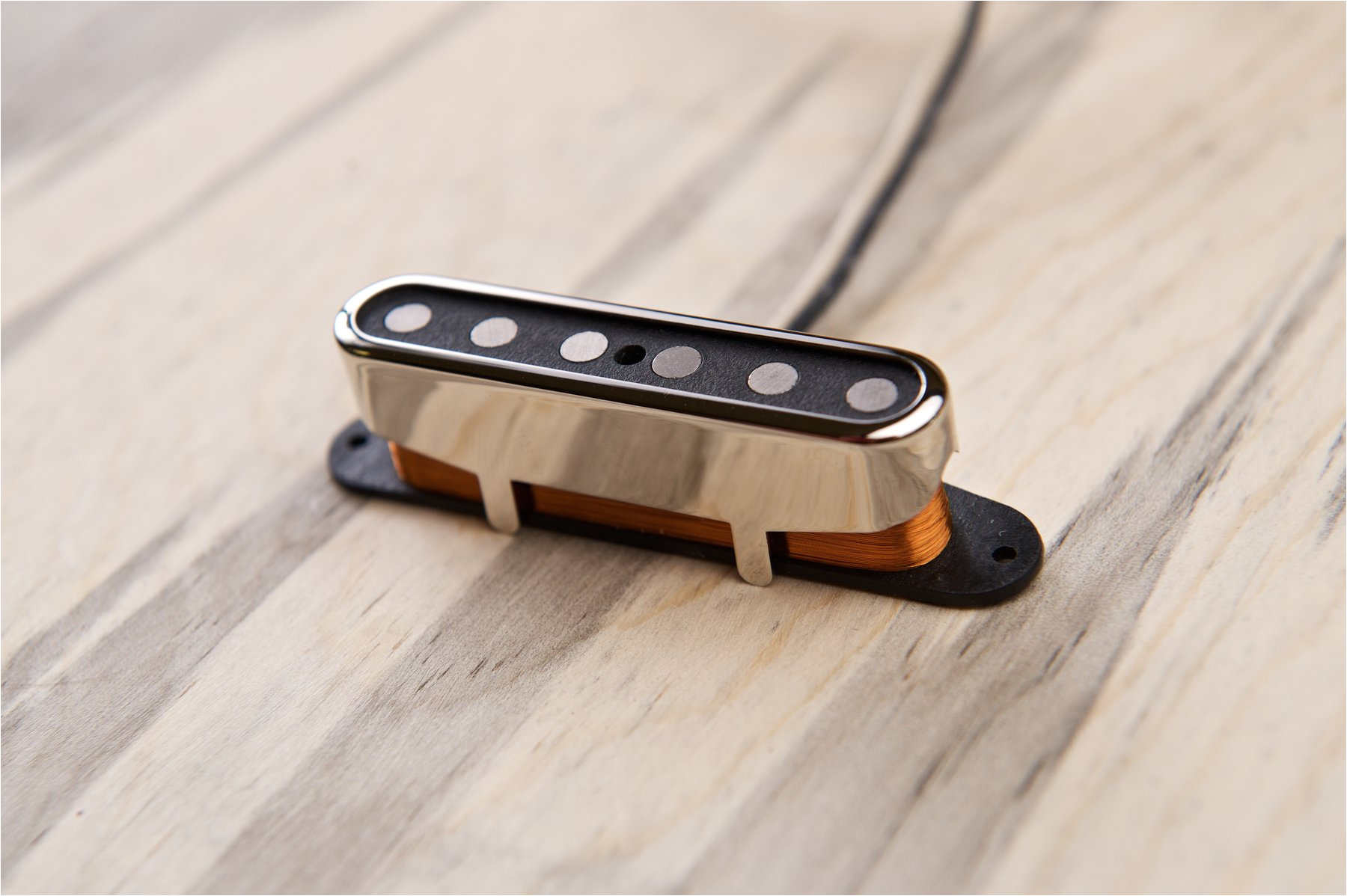 the tele s neck pickup draws inspiration from strat neck pickups and expands the sonic spectrum of a traditional tele style guitar without having to